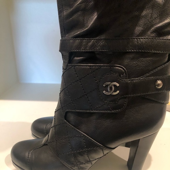 CHANEL short boots, excellent 37 size 6.5/7 - Picture 3 of 6